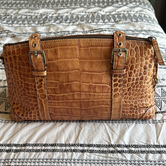 Dooney and Bourke Crocodile Embossed shoulder bag 🐊 - Picture 5 of 13